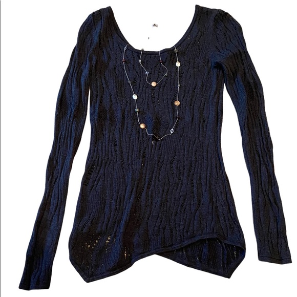 Express asymmetrical sweater - Picture 3 of 11